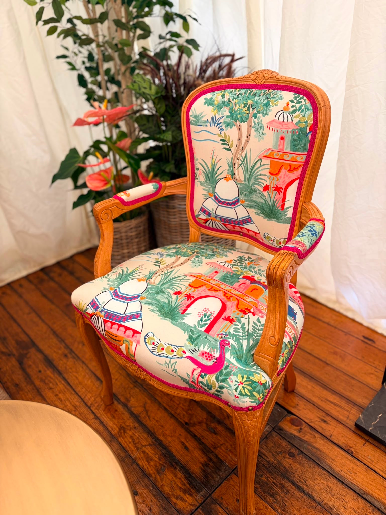 Thibaut Summer Garden Linen Chair