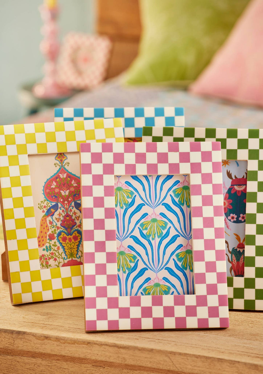 Check Photo Frame, fits photo 6x4"