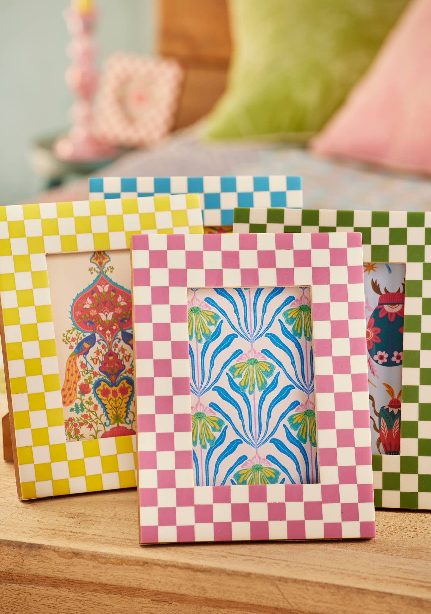 Check Photo Frame, fits photo 6x4"