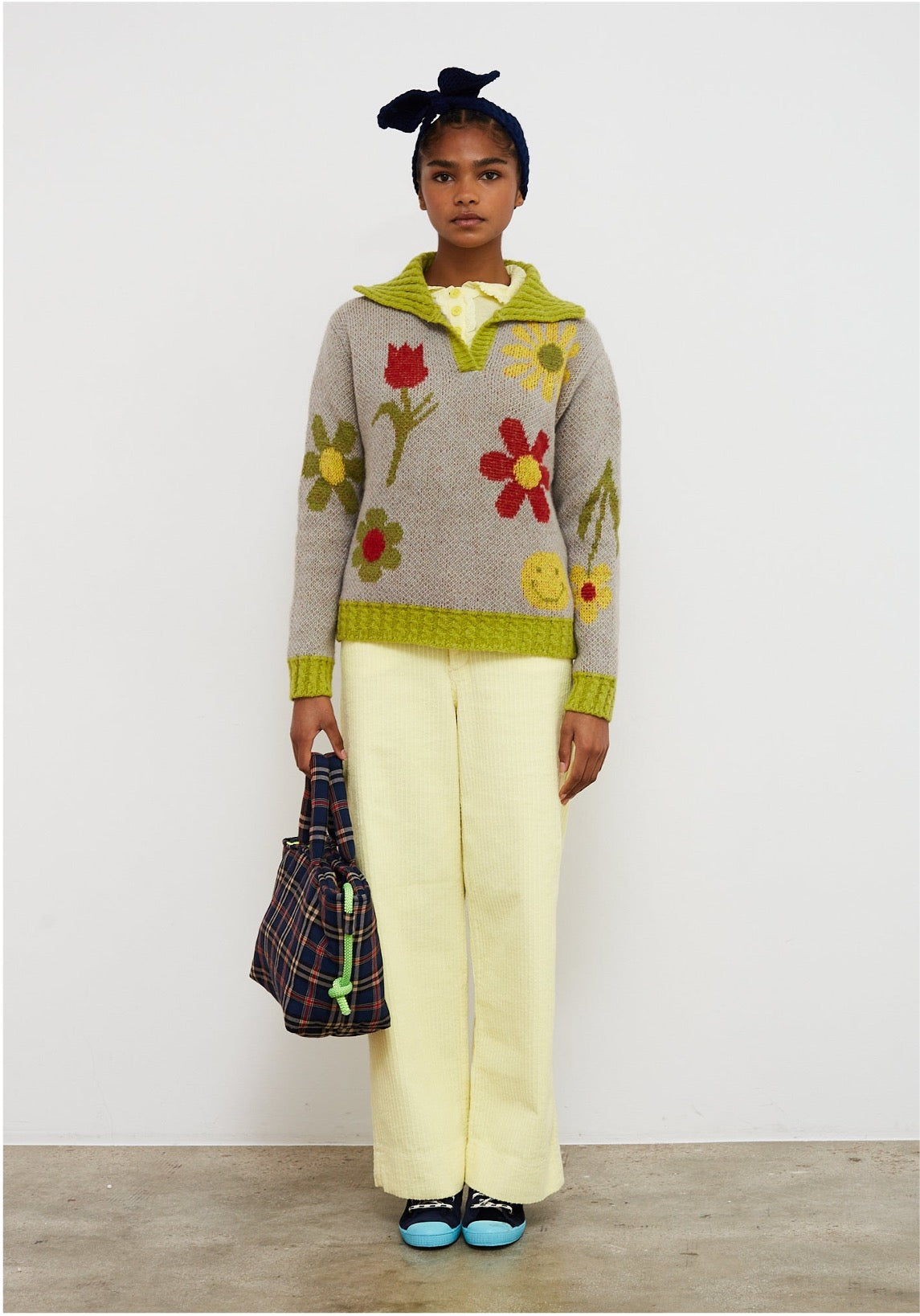 Dr Bloom Grey Daisy Retro Jumper