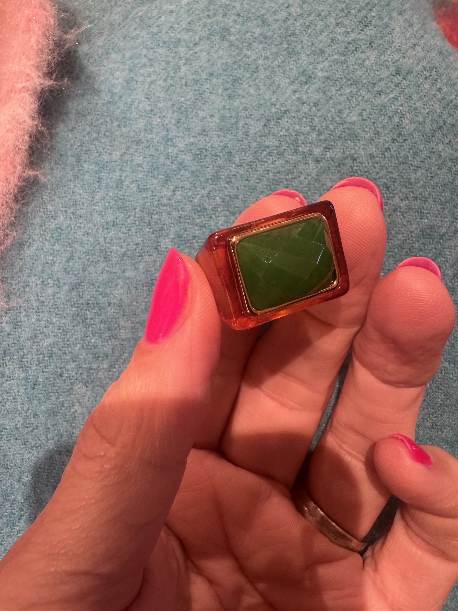 Firestone - Green Quartz stone ring