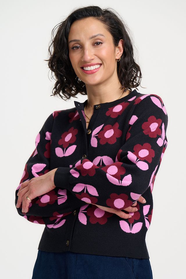 Sugarhill Brighton, Venetia Cardigan, Daisy black design