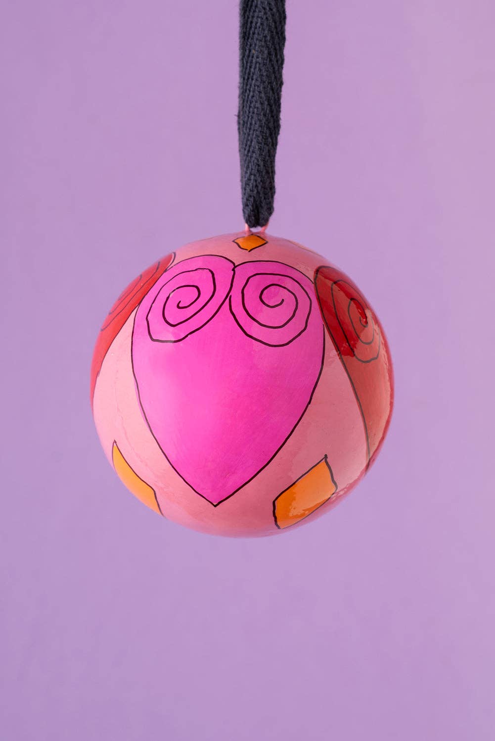 Daisy Snow Pink & Red Hearts Bauble