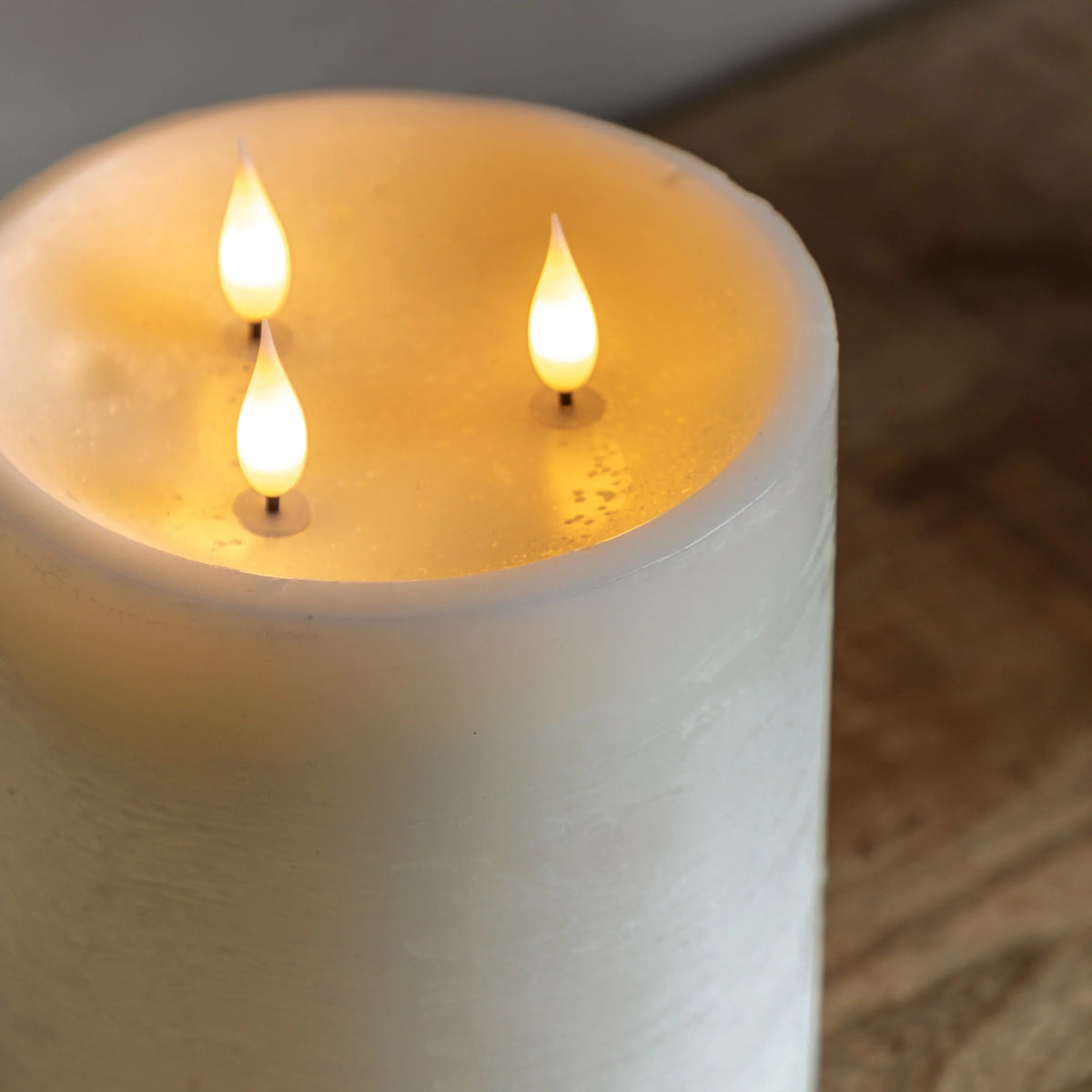 Gallery, LED 3 Wick Candle