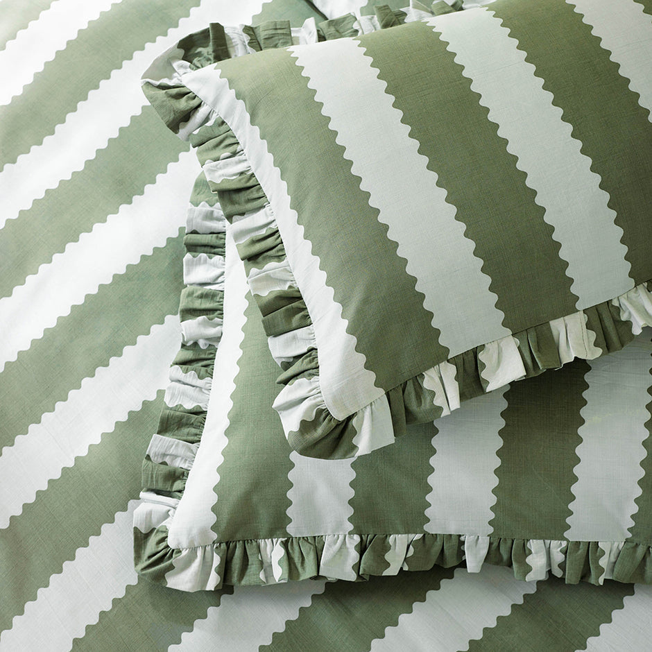 Yard Striped Pillowcase Set