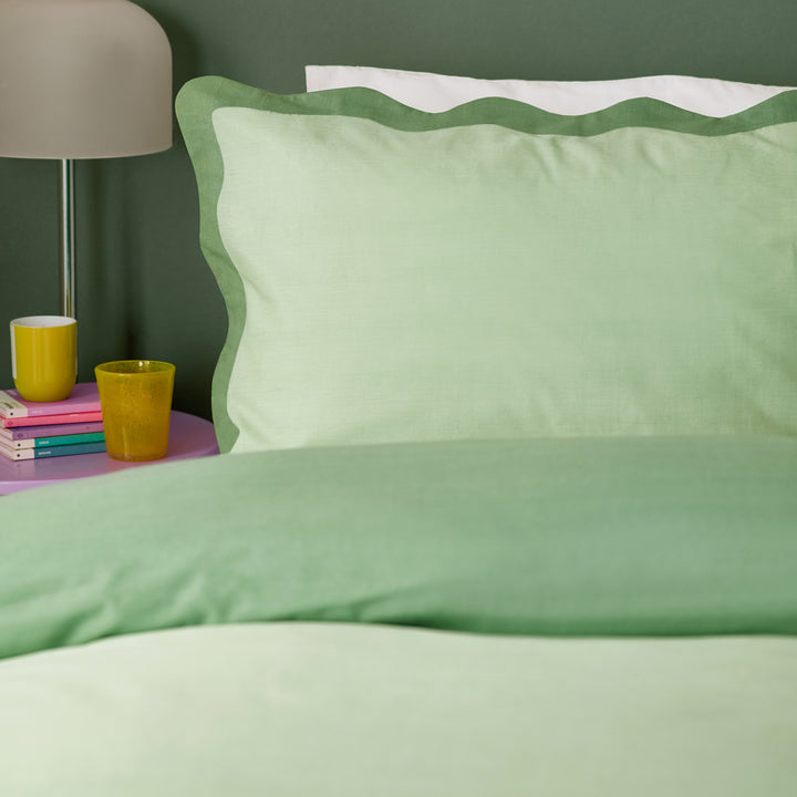Yard Scallop Green Bedding Set