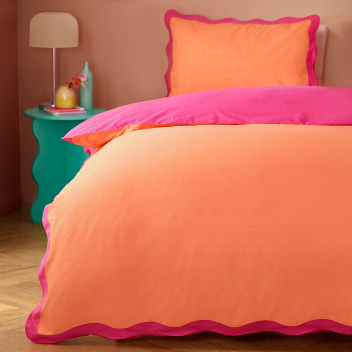 Yard Scallop Pink and Orange Bedding Set